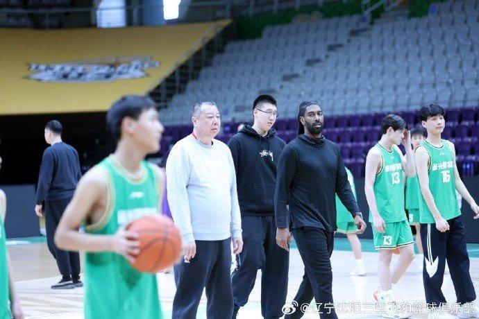 制定篮球交流计划以促进个人技能发展的方法_2